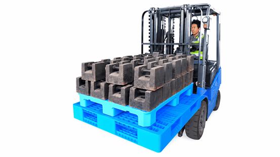 plastic-pallet-forklift-load-test plastic-pallet-forklift-load-test